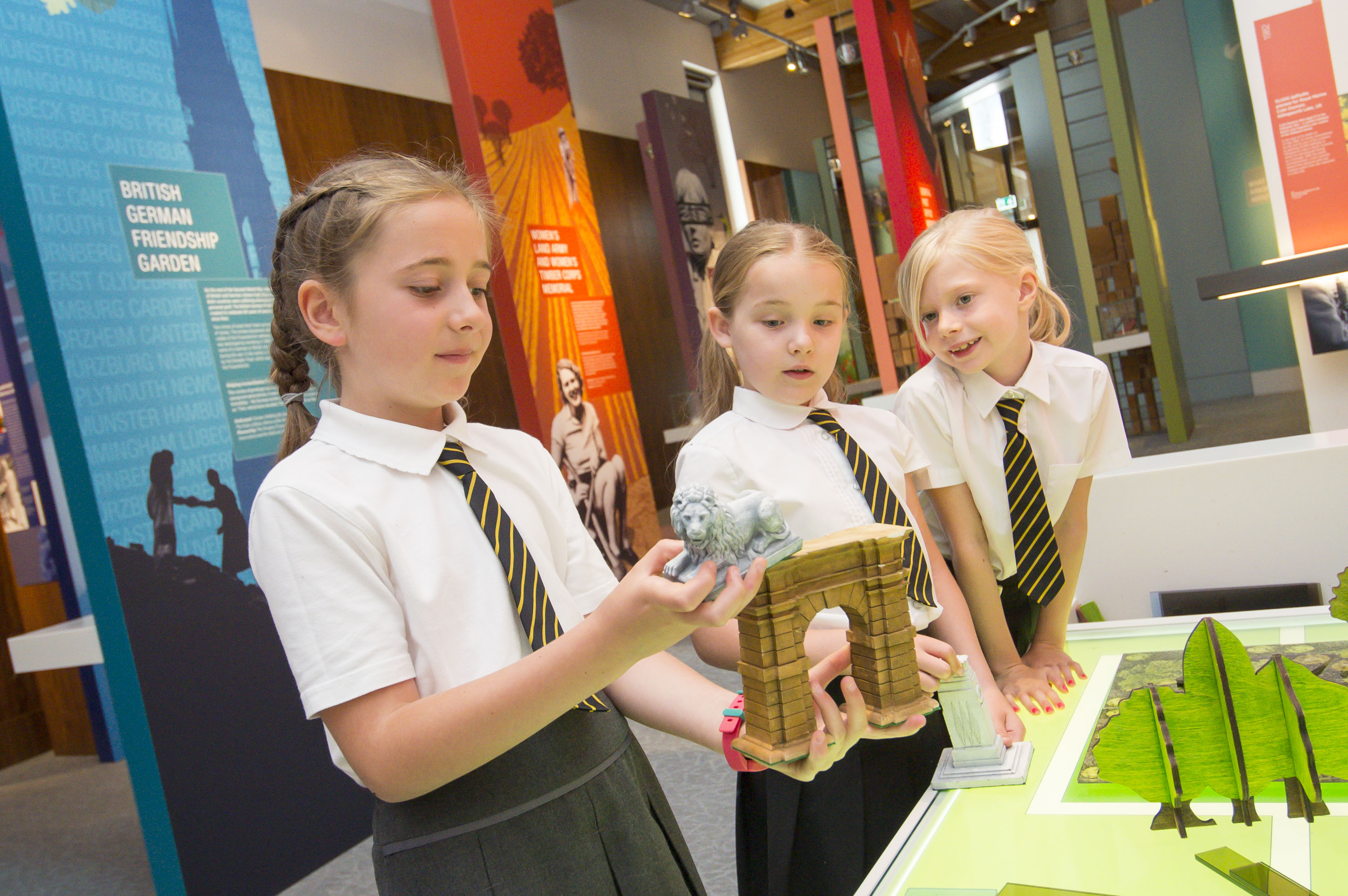 Visiting for learning | RBL National Remembrance Gardens