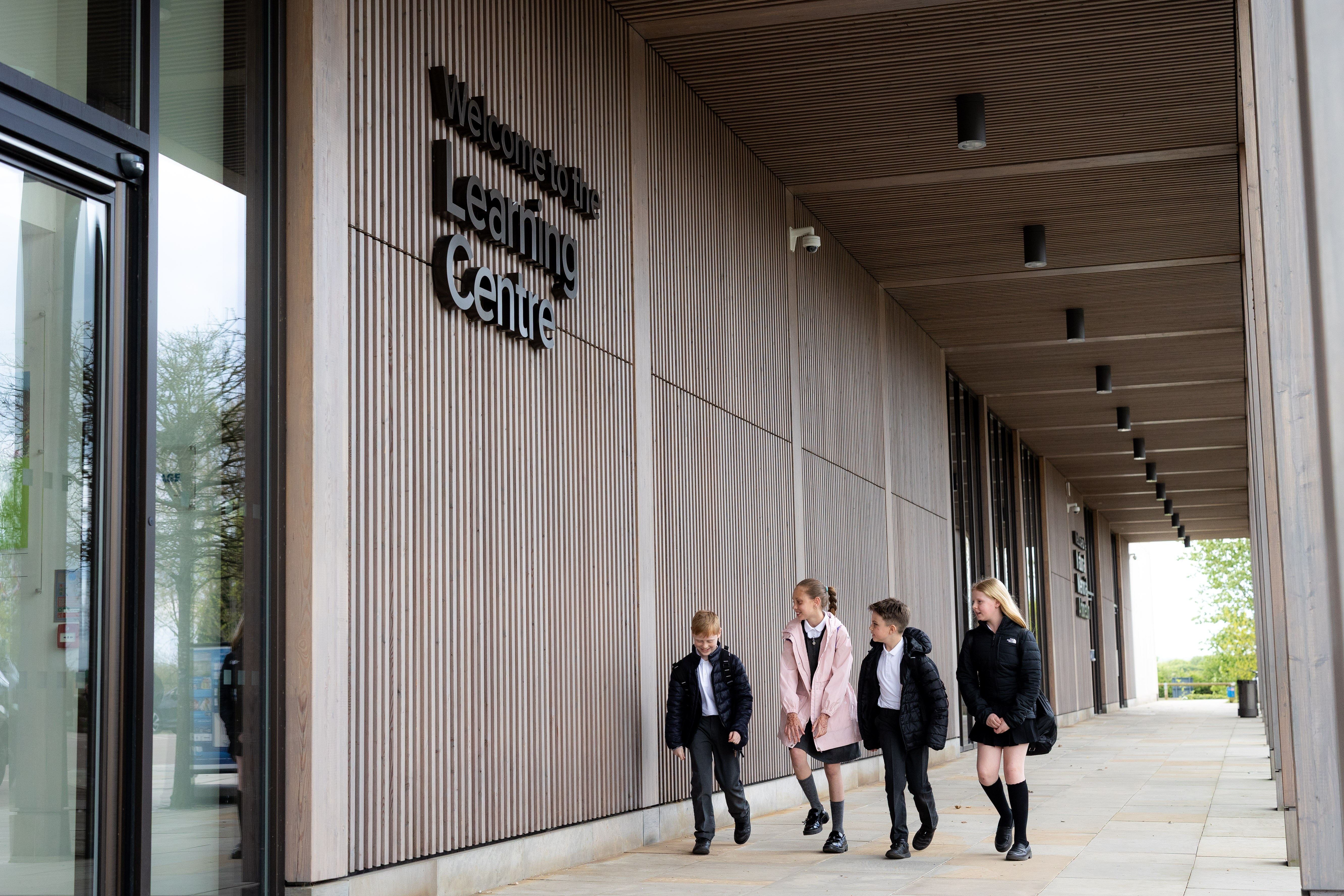Key Stage Two Students approaching the learning centre at the National Remembrance Gardens